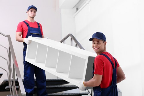 Moving house in Notting Hill with local access challenges