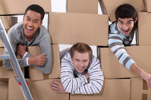 Local removals support near Notting Hill with careful handling